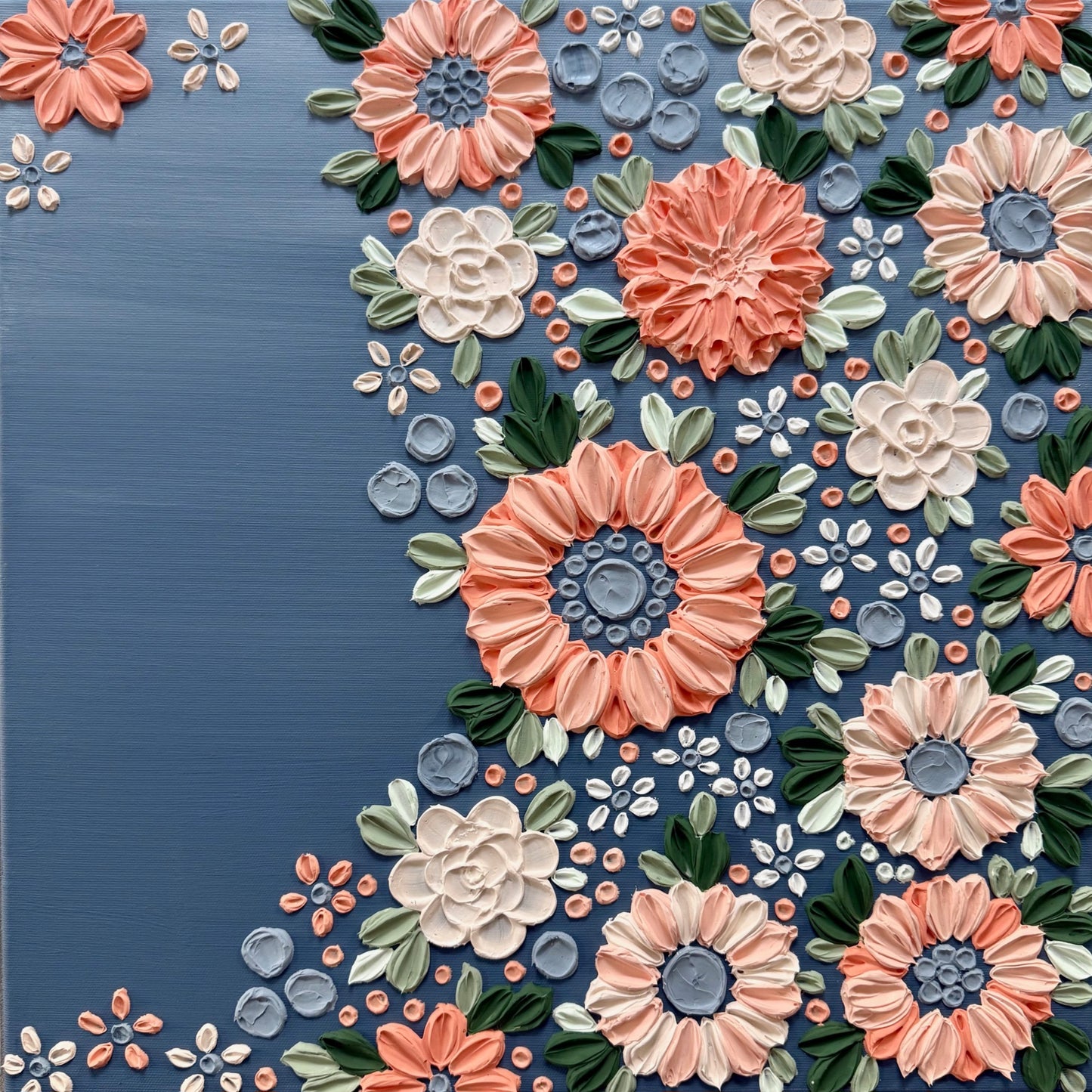 Handgefertigtes 3D Strukturbild Blühende Tiefe auf Keilrahmen, 50x50 cm – Sandra Lilian Art Schweiz